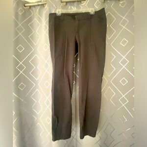 Old Navy Pixie Pant size 12